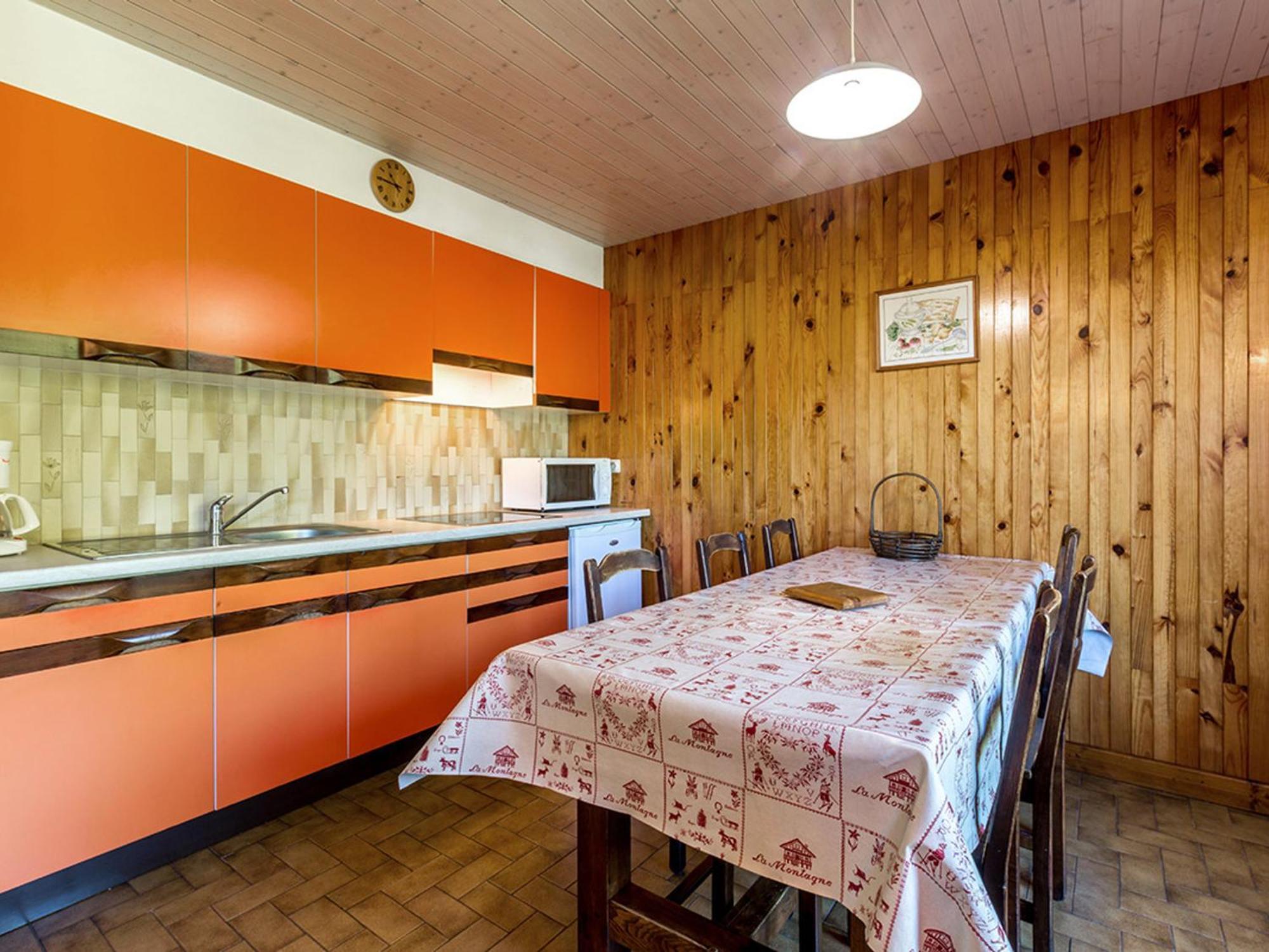 Rez De Chalet Calme Avec Terrasse - 2 Chambres, Proche Pistes A La Clusaz - Fr-1-437-10 Exterior photo