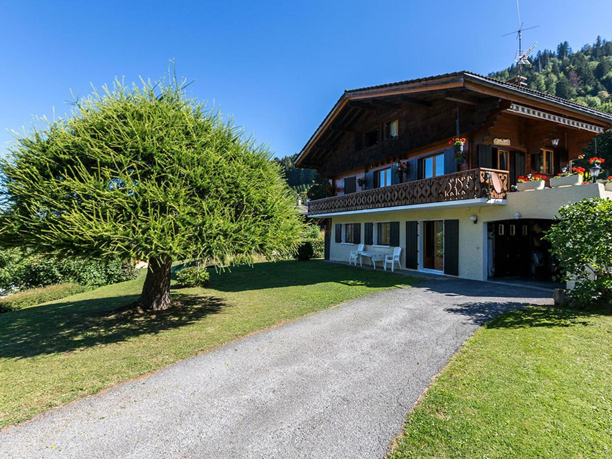 Rez De Chalet Calme Avec Terrasse - 2 Chambres, Proche Pistes A La Clusaz - Fr-1-437-10 Exterior photo